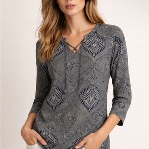 J. McLaughlin Ellie Tunic Top in Navy Blue and White